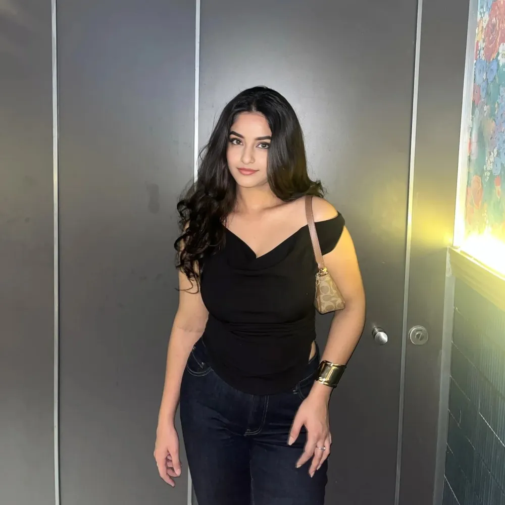 Aarohi - Jaipur escort profile