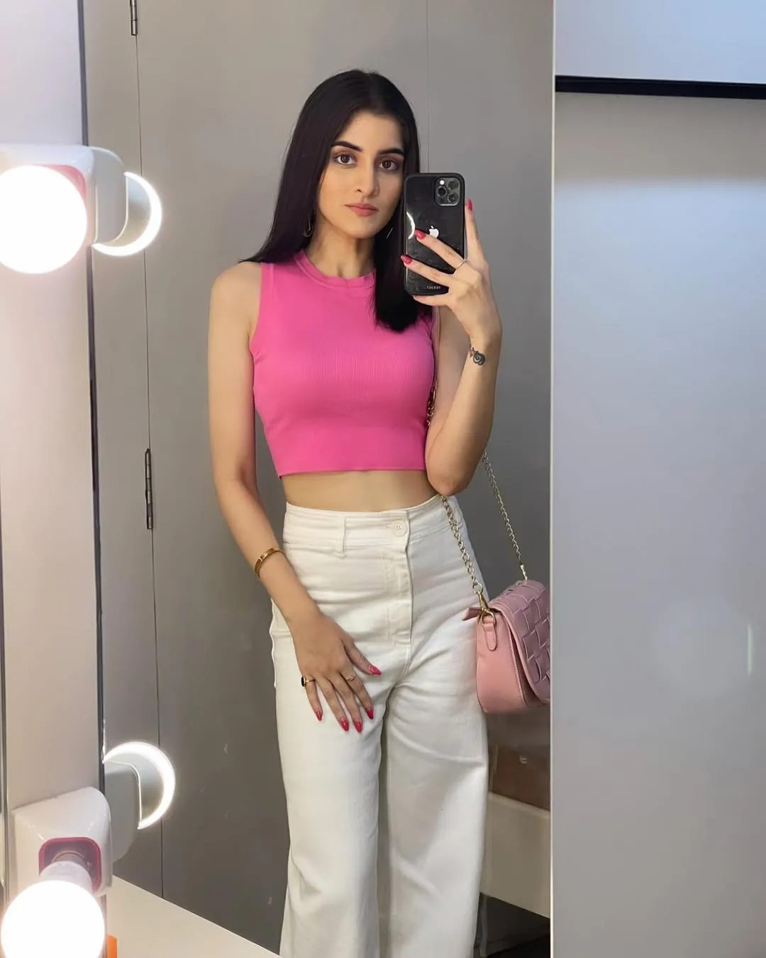 Isha - Jaipur escort profile