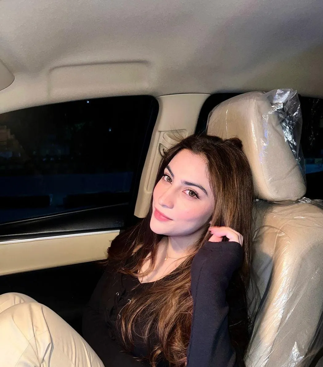 Riya - Jaipur escort profile