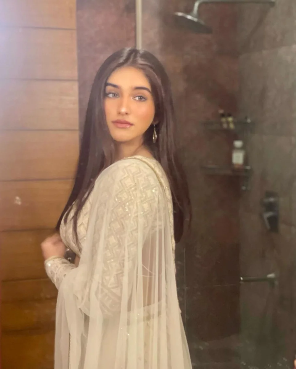 Nadia – Jaipur Escort Service