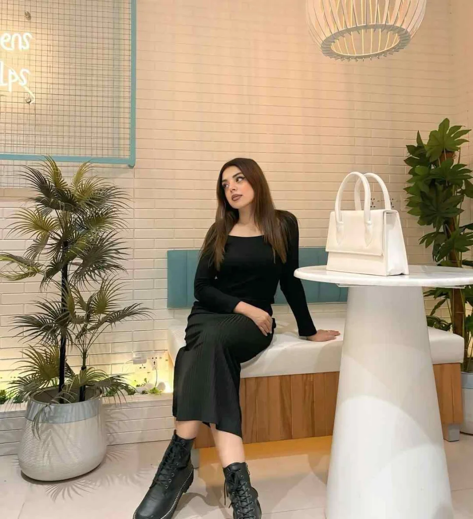 Priyanshi – Escort Girl in Jaipur